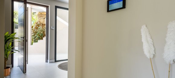 7 bedrooms Villa in Marbella, Spain No. 33860 28