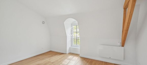 3 bedrooms Duplex in Seine-Saint-Denis, France No. 359300 8