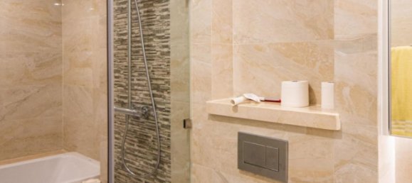 2 rooms Office in District 1, Vietnam No. 18121 5