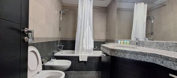 2 bedrooms Apartment in Corniche Road, UAE No. 26161 21