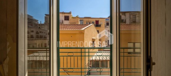 Квартира с 3 спальнями в Палермо, Италия № 274218 21