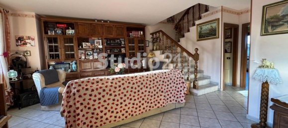 6 bedrooms House in Castelfranco Piandiscò, Italy No. 324928 13