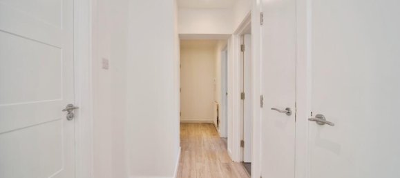 3 bedrooms Apartment in London, United Kingdom No. 11638 13