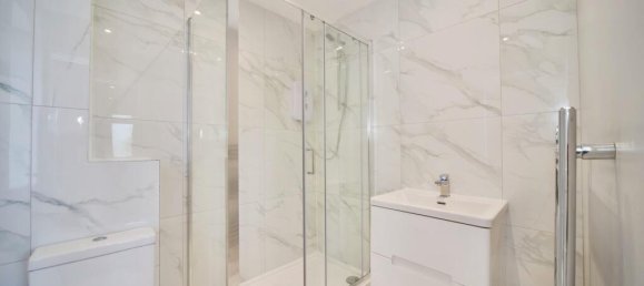 3 bedrooms Apartment in London, United Kingdom No. 11638 7