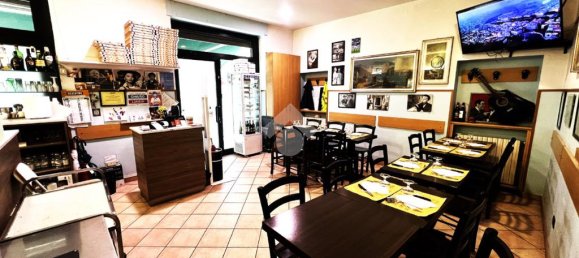 4 rooms Commercial property in Milan, Italy No. 287966 2