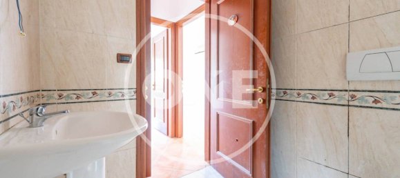 2 bedrooms Apartment in Rome, Italy No. 323613 12