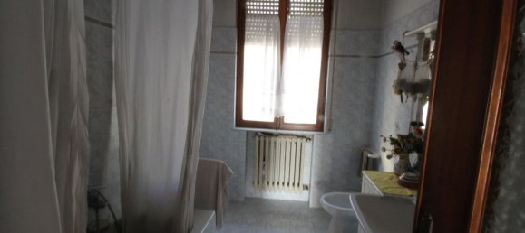 8غرفة فيلا في Ziano Piacentino, Italy رقم 25390 10