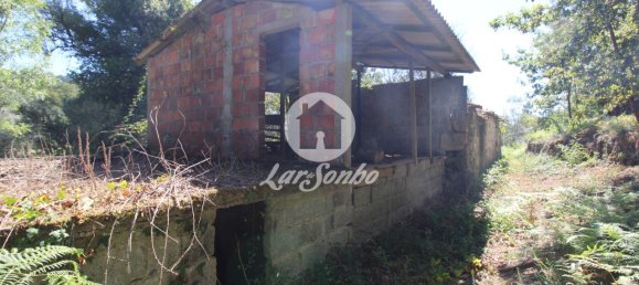 2 bedrooms House in Caires, Portugal No. 61641 14