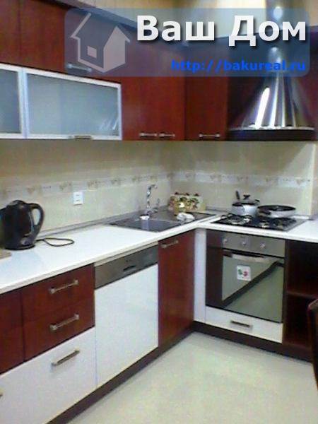 Квартира с 3 спальнями в Баку, Азербайджан № 484