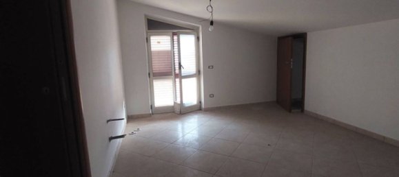 5-Zimmer Wohnung in Airola, Italy, Nr. 262987 3