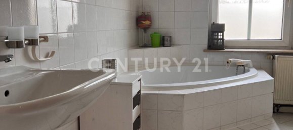 Квартира с 2 комнатами в Гера, Германия № 184344 10