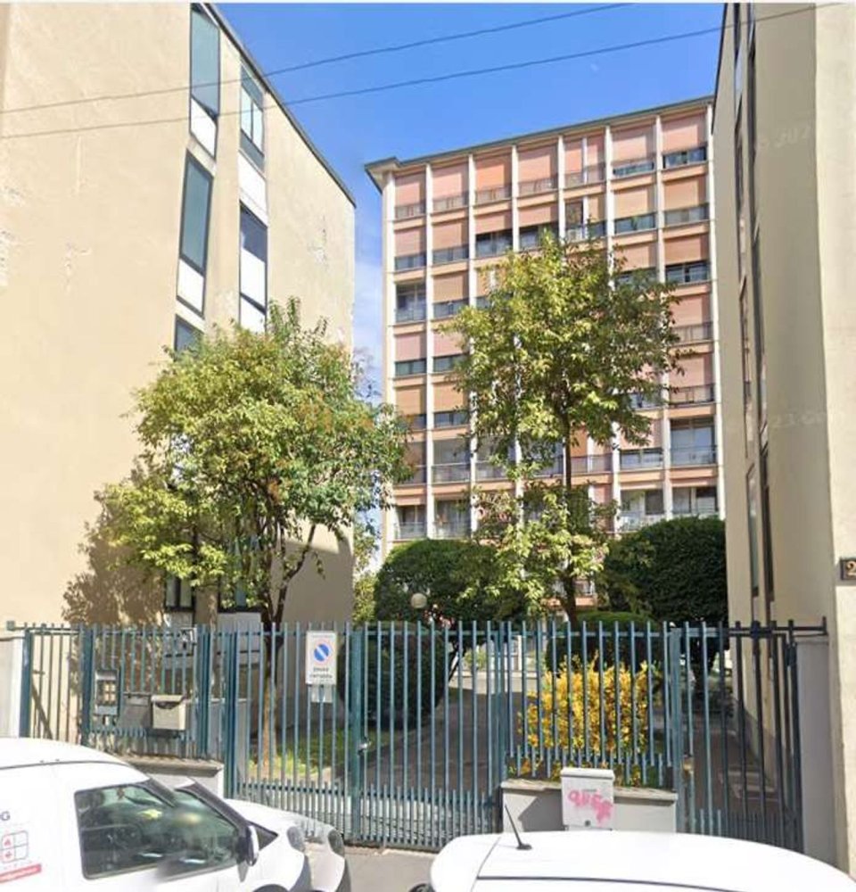 3غرفة شقة في Milan, Italy رقم 245313