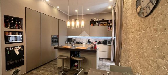 3 rooms Apartment in Casavatore, Italy No. 129908 20