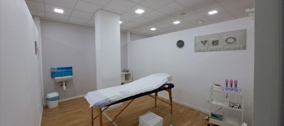 Propiedad comercial en Chieti, Italy 193 m² No. 41855 5