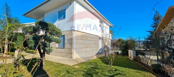 3 bedrooms House in Brito, Portugal No. 149033 5