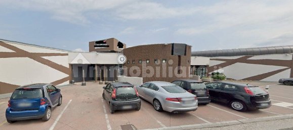 5-Zimmer Gewerbliche Immobilie in Brescia, Italy, Nr. 93197 2