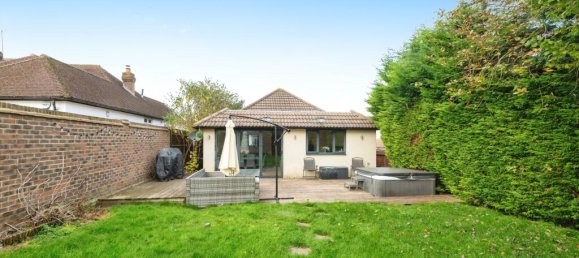 3 bedrooms Bungalow in Banstead, United Kingdom No. 10461 18