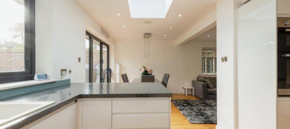 3 bedrooms Bungalow in Banstead, United Kingdom No. 10461 6