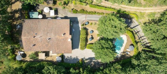 5 bedrooms Villa in Trequanda, Italy No. 52899 3