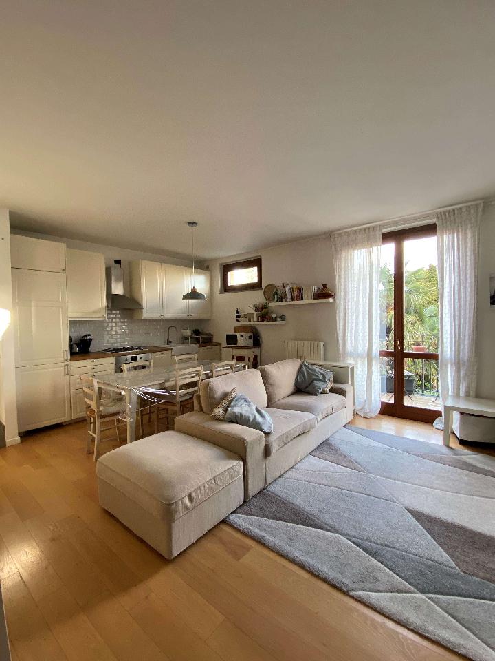 Apartamento de 3 divisões em Seregno, Italy N.º 42296