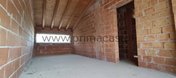 4 bedrooms House in Mirano, Italy No. 106672 25