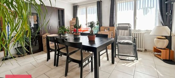 3 bedrooms House in Bernay, France No. 359988 4