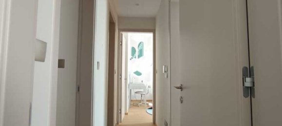 3 bedrooms Apartment in Limassol, Cyprus No. 21072 7