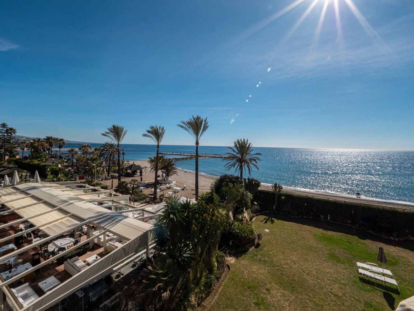 Apartamento de 2 dormitorios en Marbella, Spain No. 116196