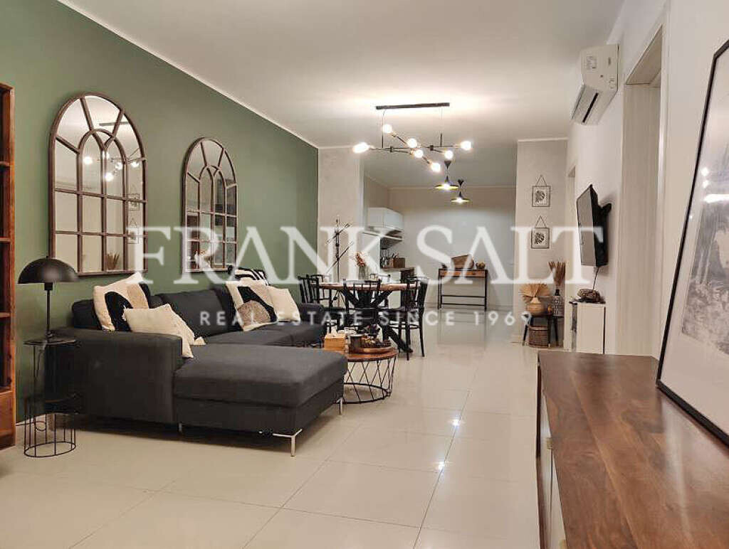 Мезонет с 1 спальней в Аттард, Мальта № 7449