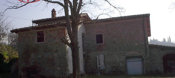 6 bedrooms House in Terranuova Bracciolini, Italy No. 90967 2