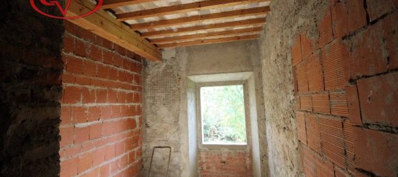 6 bedrooms House in Terranuova Bracciolini, Italy No. 90967 21