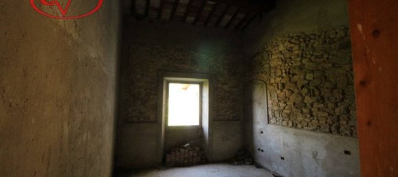 6 bedrooms House in Terranuova Bracciolini, Italy No. 90967 12