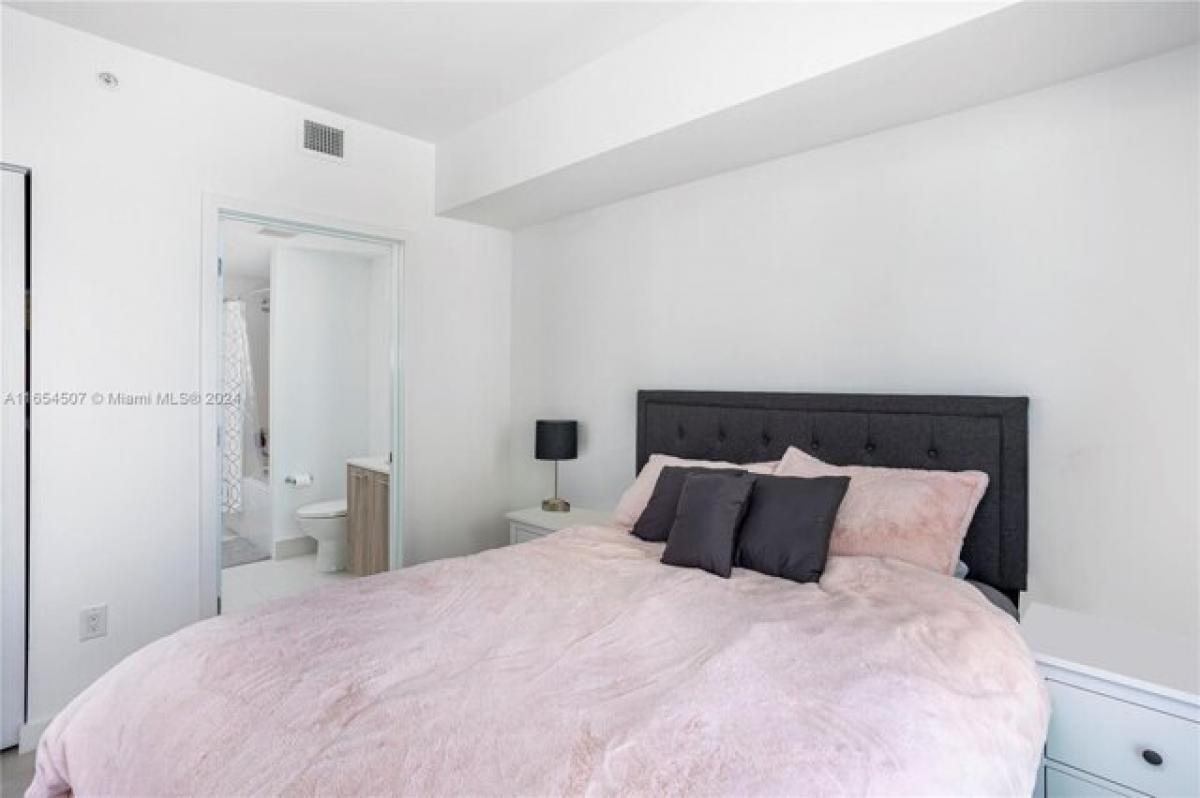 3 bedrooms House in Miami, USA No. 197808