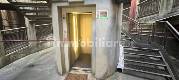  مرآب في Rome, Italy 18متر مربع رقم 24981 3