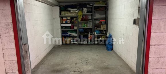  مرآب في Rome, Italy 18متر مربع رقم 24981 8