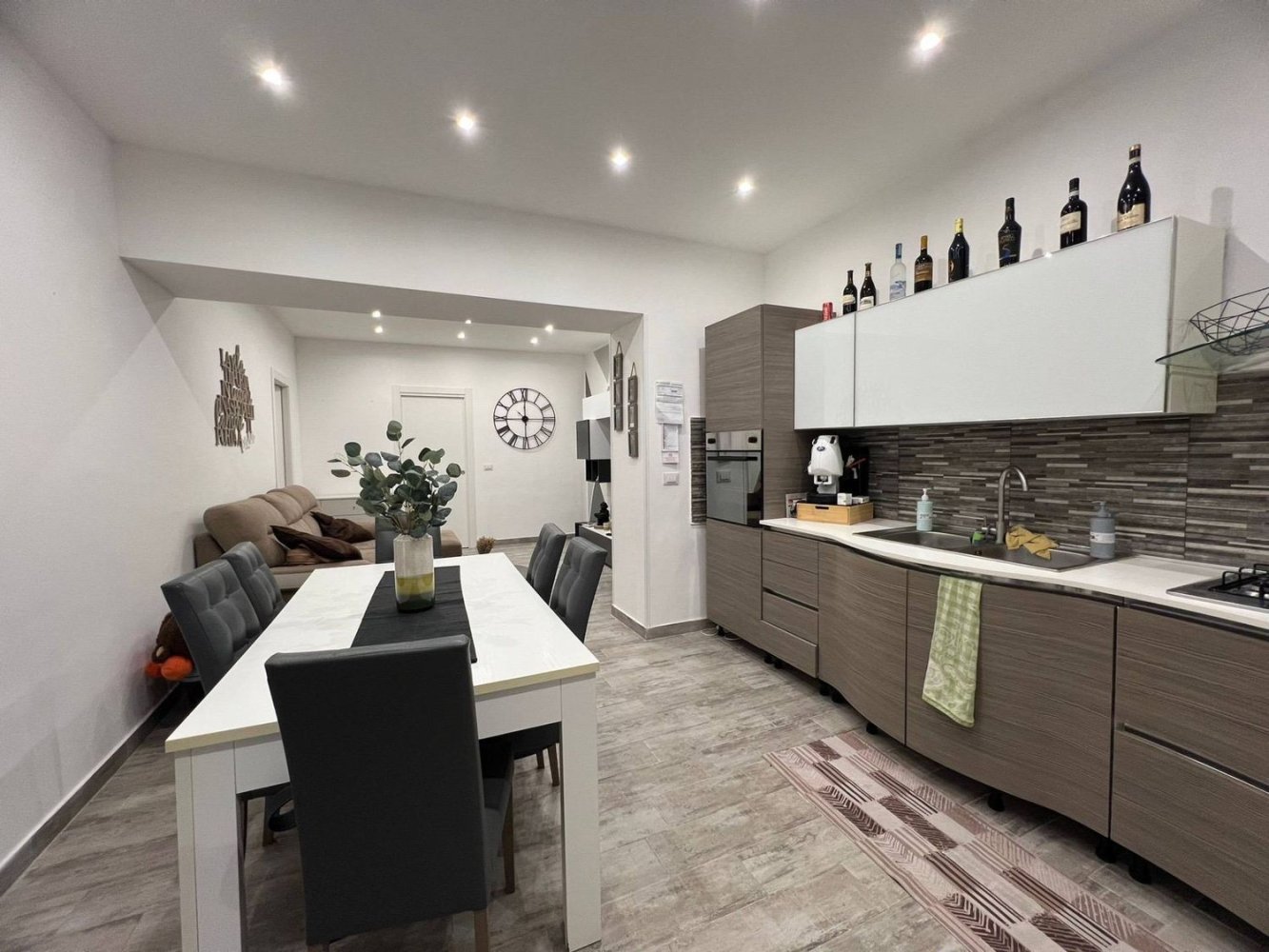 3-Zimmer Wohnung in Palermo, Italy, Nr. 307604