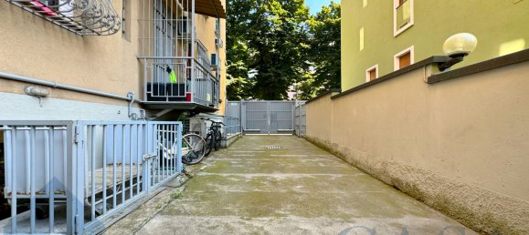 2-salle Propriété commerciale à Milan, Italy No. 243803 5