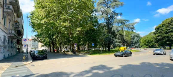 2-salle Propriété commerciale à Milan, Italy No. 243803 16