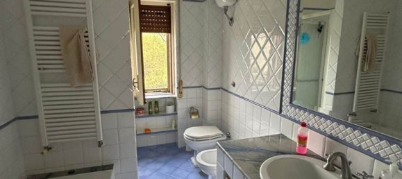 Apartamento de 4 habitaciónes en Nocera Superiore, Italy No. 14049 9