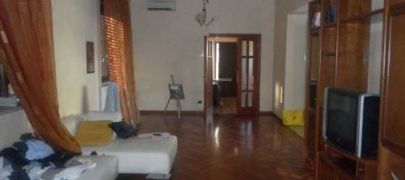 6 rooms Villa in Vittuone, Italy No. 204538 10
