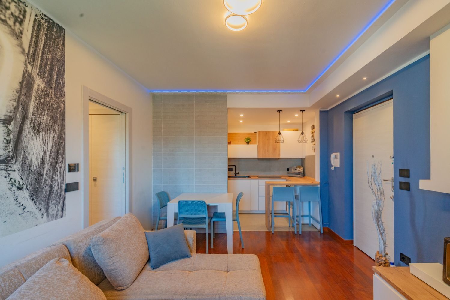 3 rooms Apartment in Caraglio, Italy No. 303416