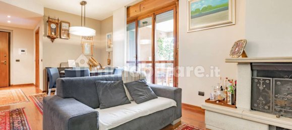 3 bedrooms Apartment in Legnano, Italy No. 356479 5