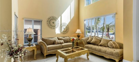 4 chambres villa à vendre à Miami, Miami-Dade, Florida, USA № 614288 9