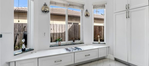 4 chambres villa à vendre à Miami, Miami-Dade, Florida, USA № 614288 17