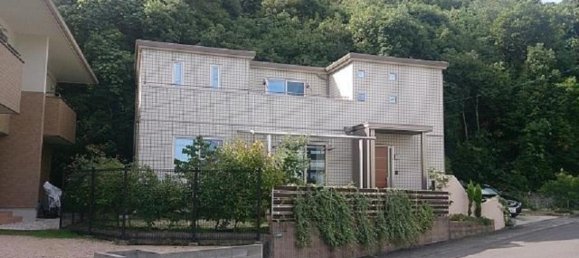 4 bedrooms House in Yamaguchi, Japan No. 768 2