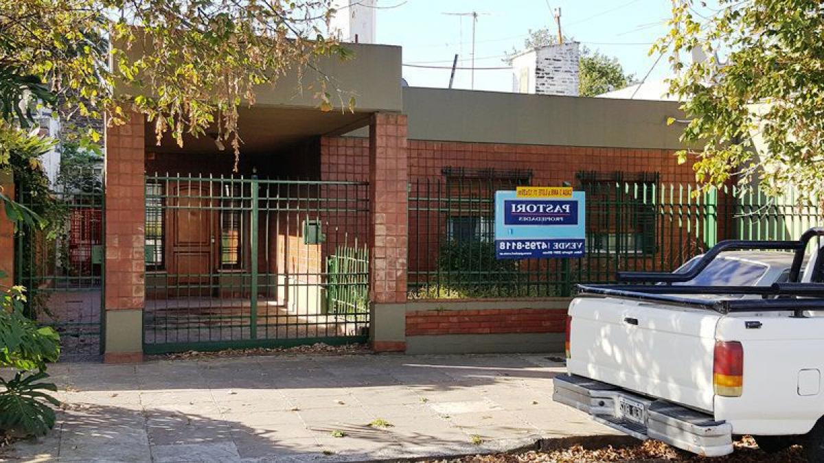 2 bedrooms House in Vicente Lopez, Argentina No. 1373