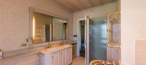 Penthouse de 8 divisões em Modena, Italy N.º 259754 11