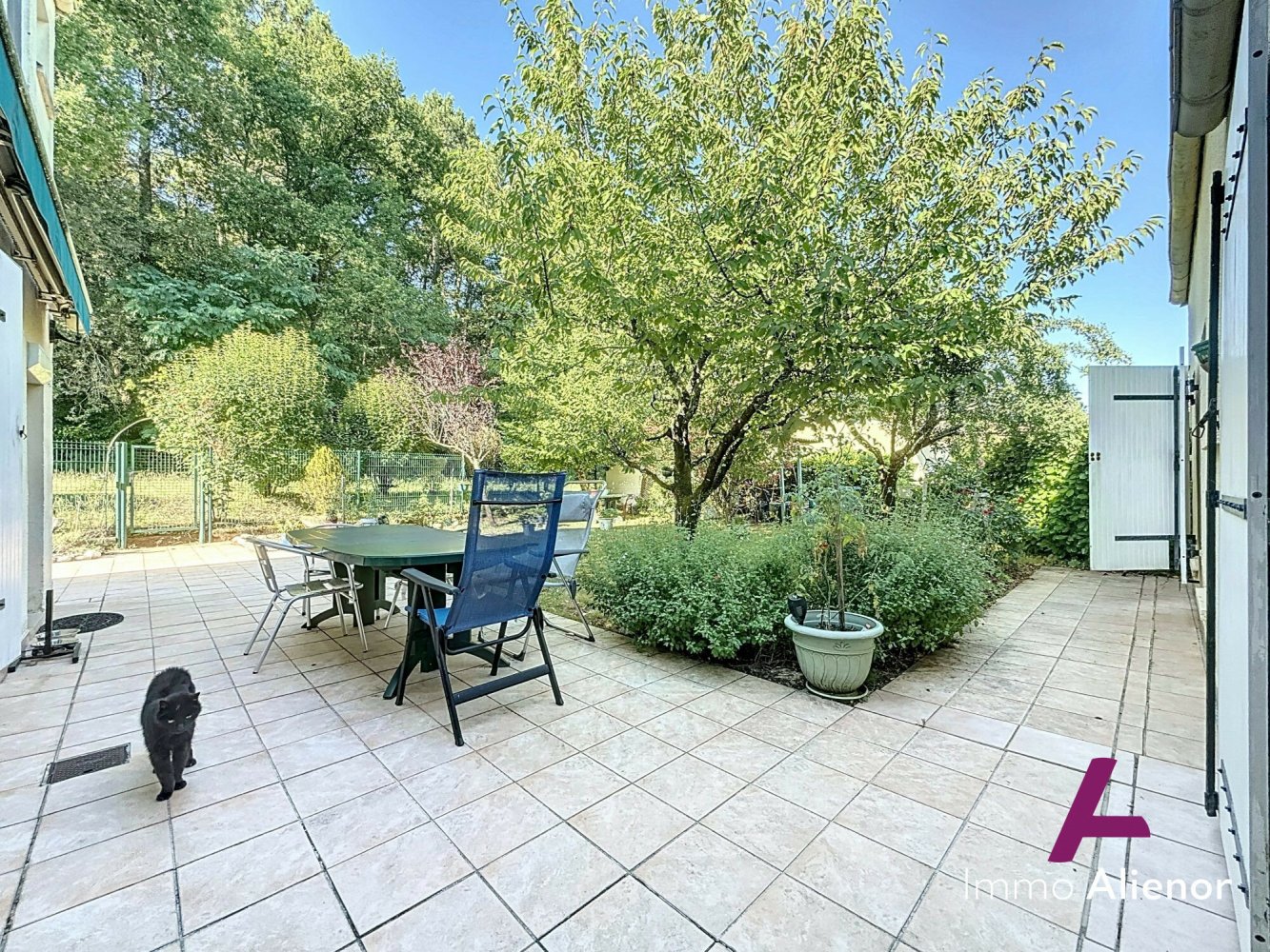 2 bedrooms House in Gradignan, France No. 306761