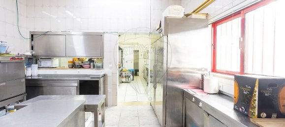 Lagerhaus in Agueda, Portugal 1424m², Nr. 73442 7