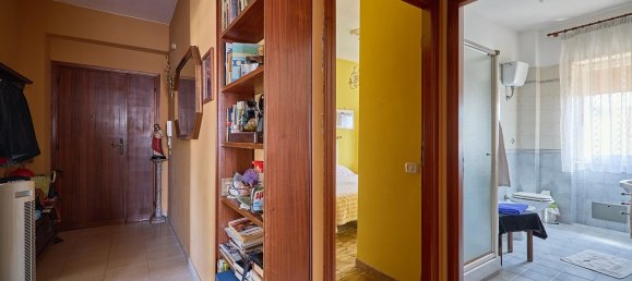 3 rooms Apartment in Bassano Romano, Italy No. 289400 4